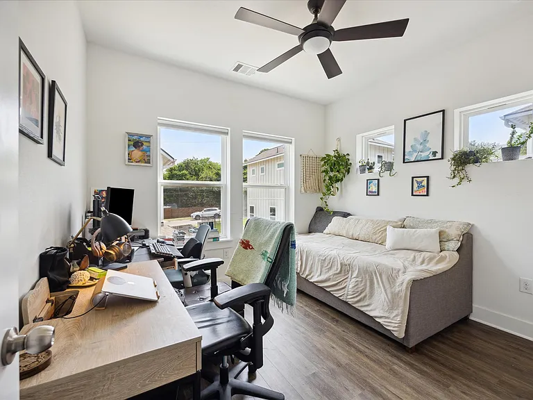 5006 Baker St #C — Photo 10