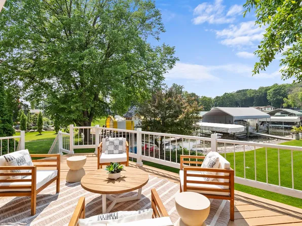 1701 Baywood Ln, Mound, MN 55364
