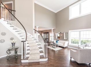 11 Round Hill Rd, Jackson, NJ 08527