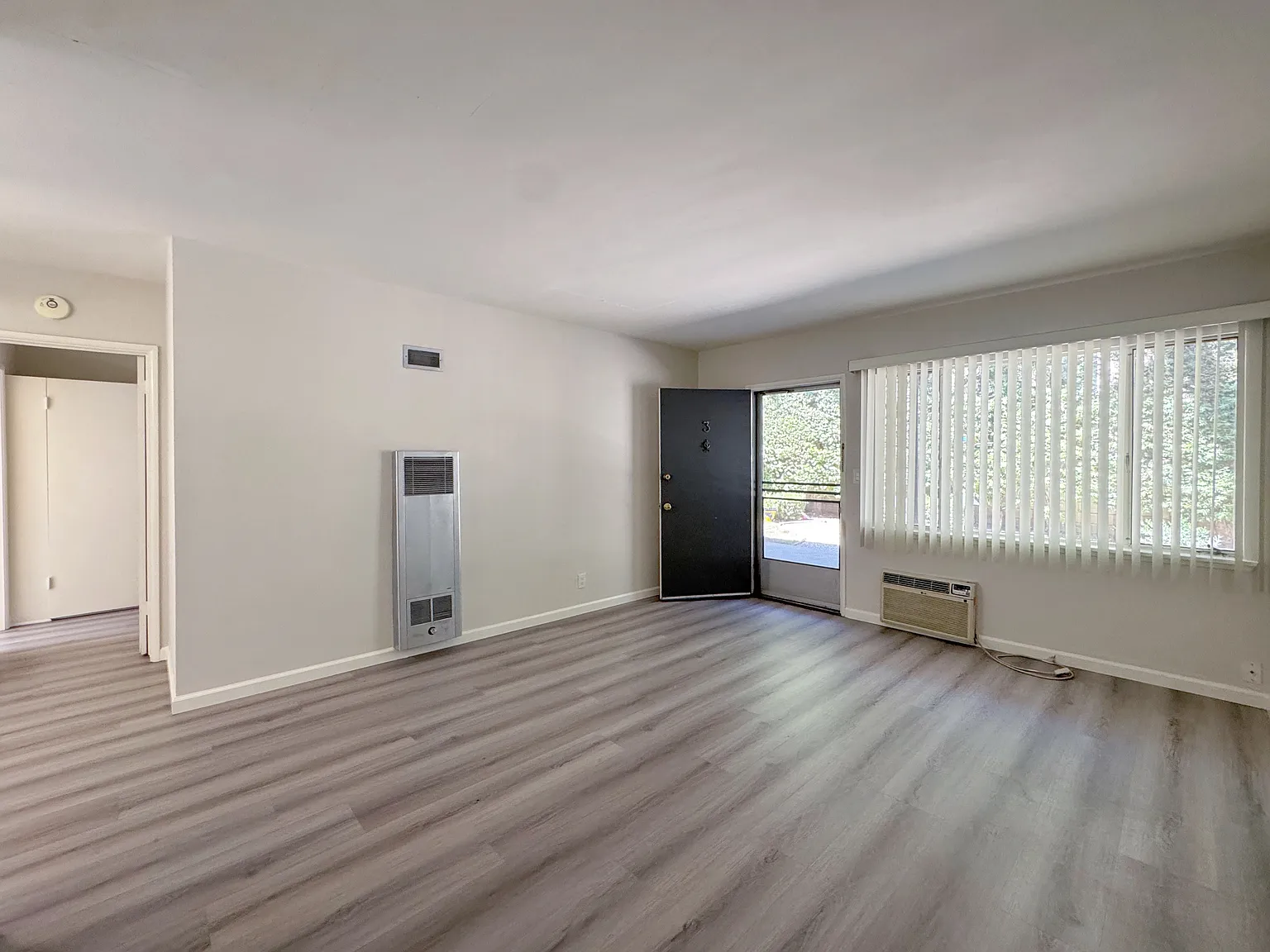 1 bed, 725 sqft, $2,095 — Photo 3