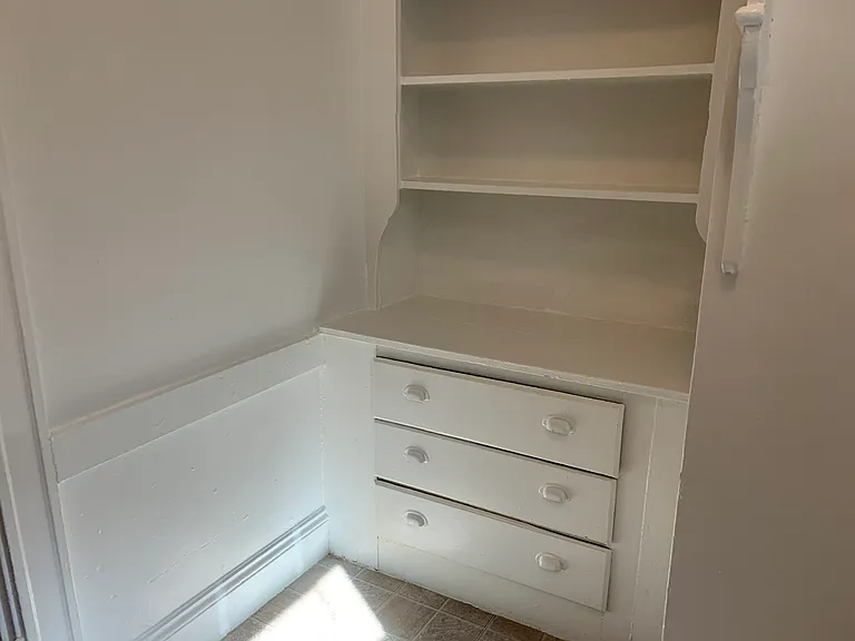 43 Glenville Ave #4 — Photo 8