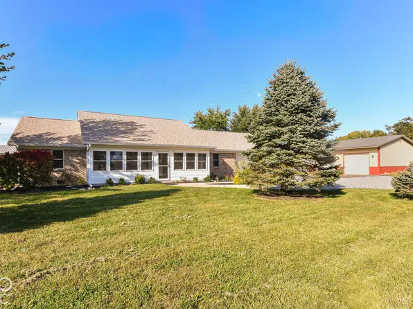 5878 Elizaville Rd, Lebanon, IN 46052