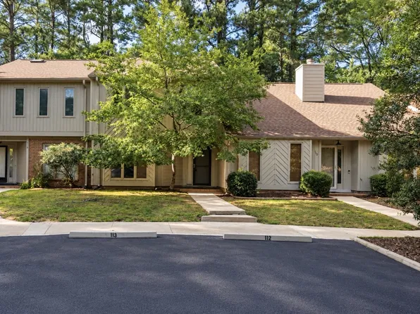 112 Mossbark Ln #A, Chapel Hill, NC 27514