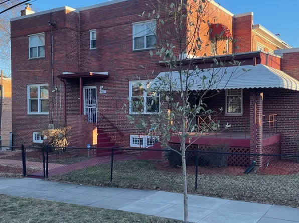 701 Crittenden St NE, Washington, DC 20017