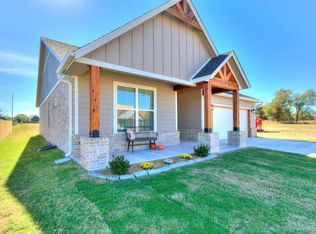 507 Blue Bird Rd, Shawnee, OK 74804