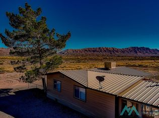 4 Two By Four Rd, Williamsburg, NM 87942