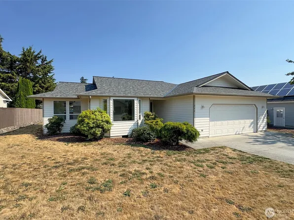 942 E Willow Street, Sequim, WA 98382