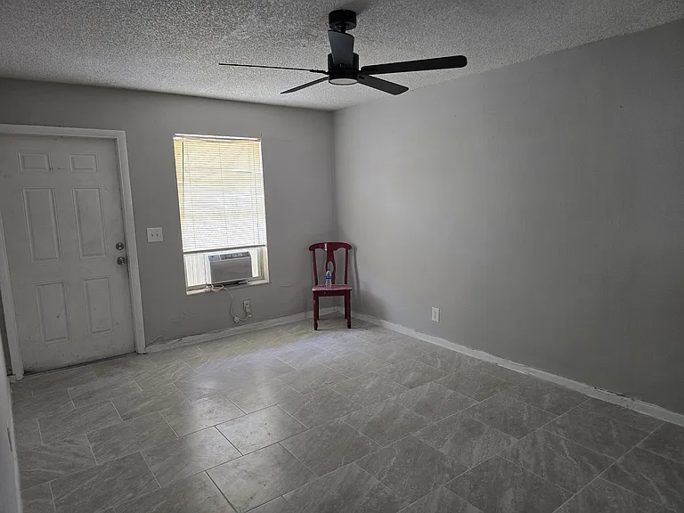 655 Silver Beach Rd #2 — Photo 2