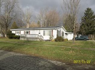 75 Gaige St, Sandusky, MI 48471