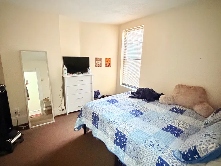33 Wellington St #404 — Photo 7