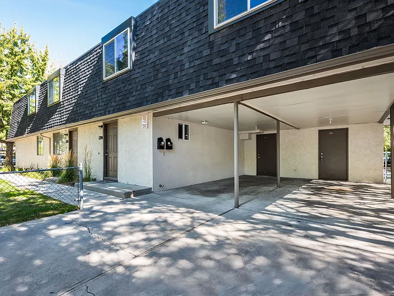 1204 S Euclid Ave — Photo 3