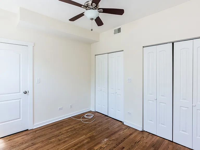 1827 N Hermitage Ave #BF — Photo 6
