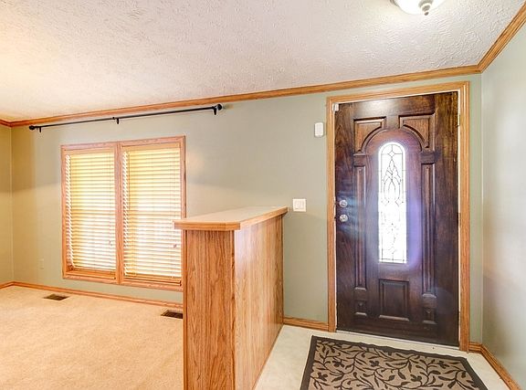4th image of 333 Birch Ln