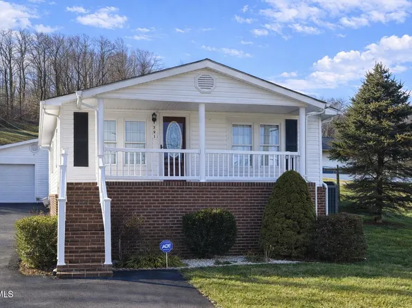 791 N Kentucky St, Pennington Gap, VA 24277