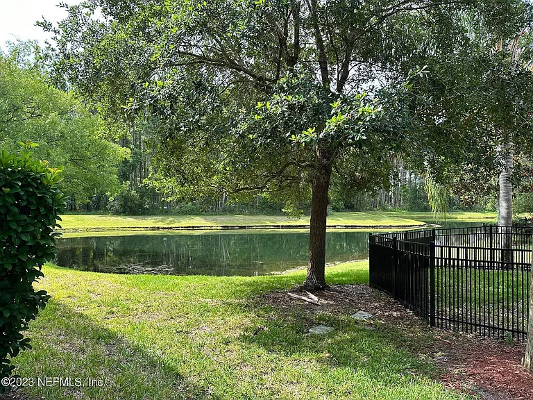 264 Scrub Jay Dr — Photo 13