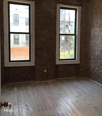 Rented by MNS | media 14