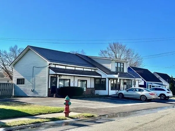 805 Jefferson Ave, Natrona Heights, PA 15065