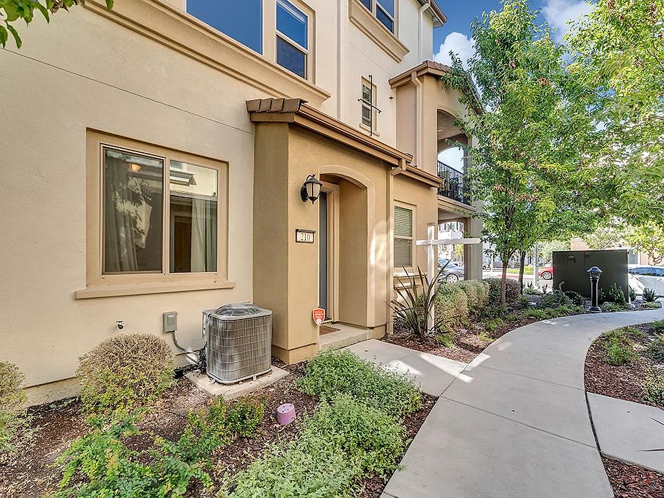 Front of townhouse