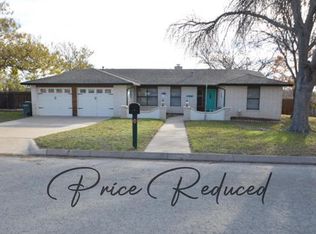 106 Peacepipe Trl, Del Rio, TX 78840