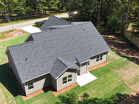 3rd image of 480 Bohannon Rd