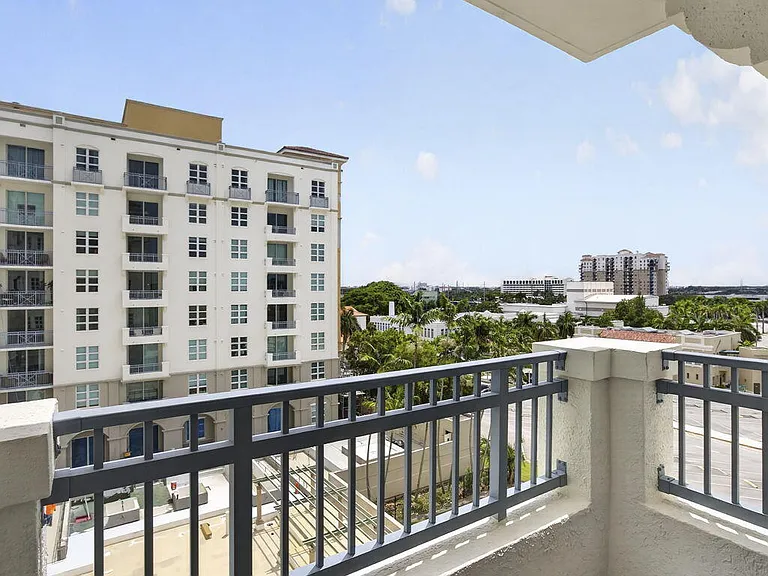 403 S Sapodilla Ave #502 — Photo 23