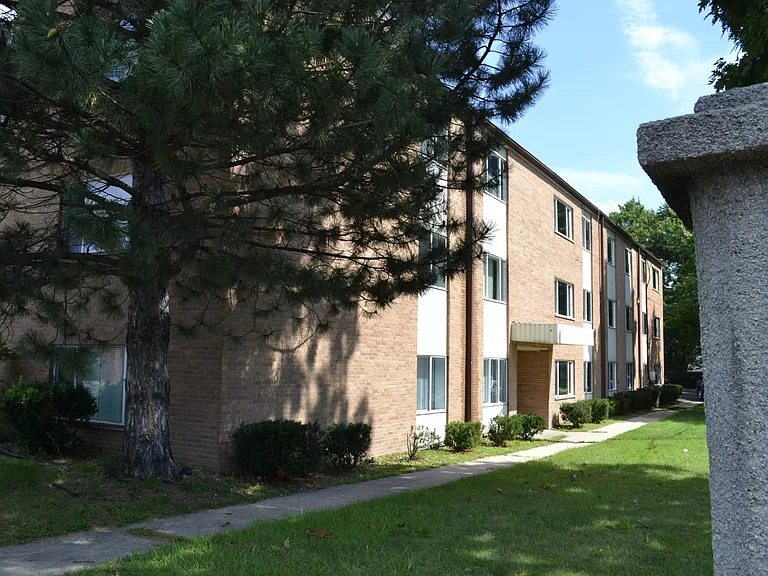 Superior Apartments — Photo 2