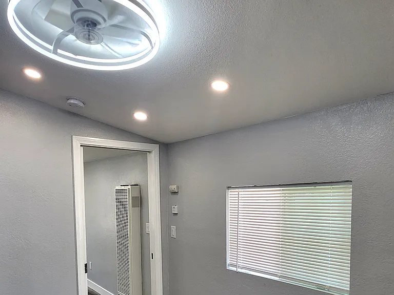 148 E Tamarack Ave #13 — Photo 13