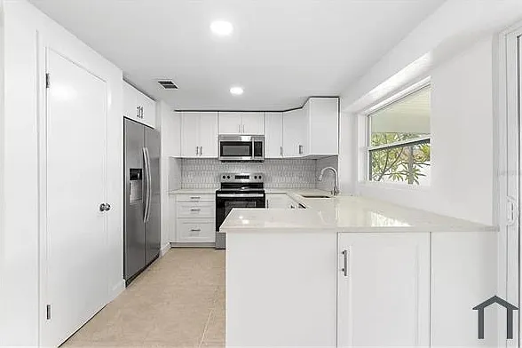 504 Red Mangrove Ln — Photo 3