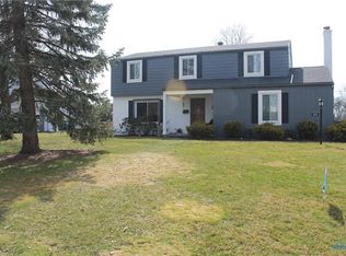 1668 Pinelawn Dr, Toledo, OH 43614