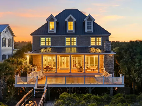 1008 Parker Dr, Pawleys Island, SC 29585