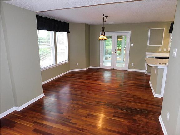 4th image of 2068 Fullwood Dr
