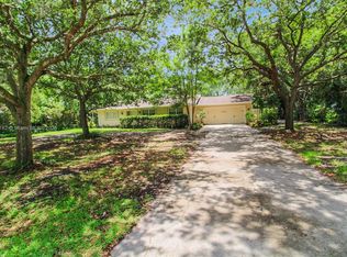 14360 SW 20th St, Davie, FL 33325