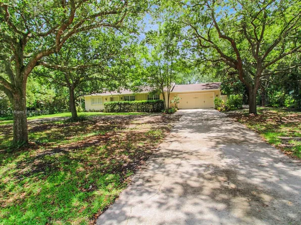 14360 SW 20th St, Davie, FL 33325