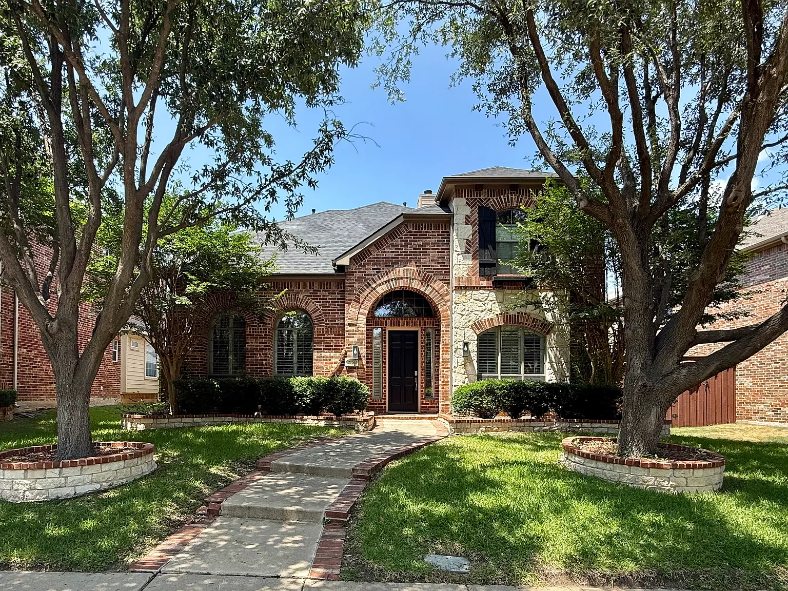 4 bed, 3.5 bath, 3036 sqft, $3,900 — Photo 2