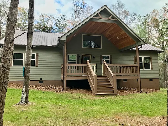 Building Photo - Creek View Ln