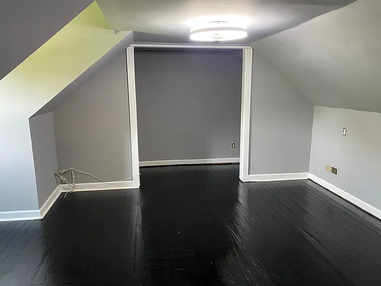 670 Davis Ln — Photo 23