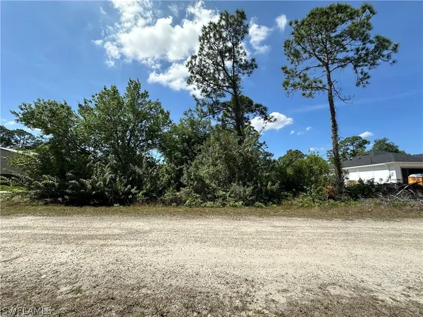 1919 Hamilton Ave, Lehigh Acres, FL 33972