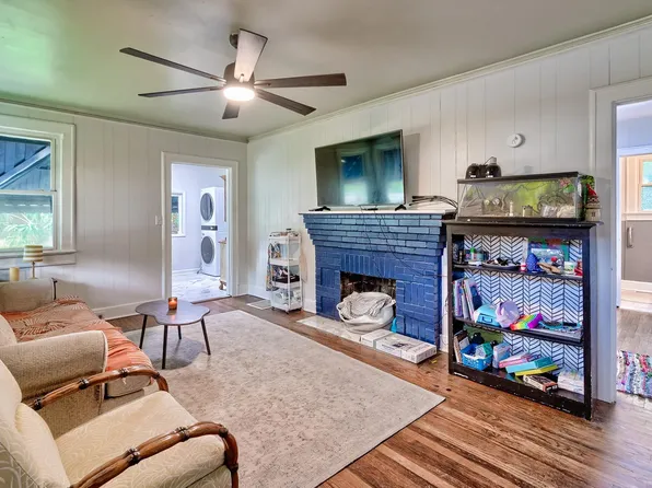2317 Westview Dr, Cayce, SC 29033