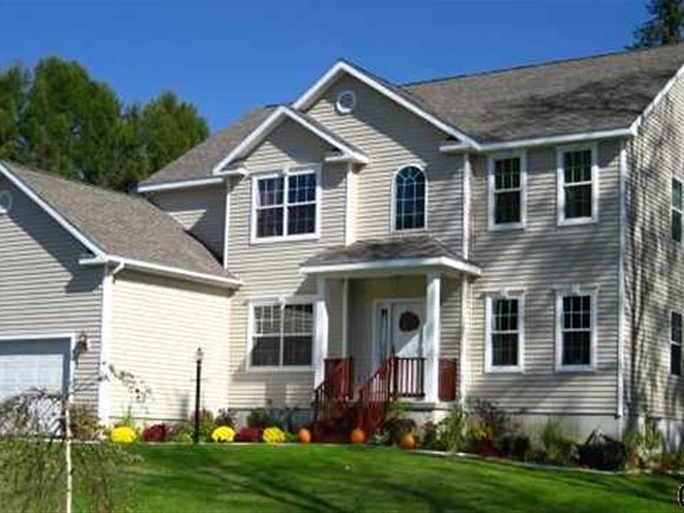 1st image of 16 Westbury Dr