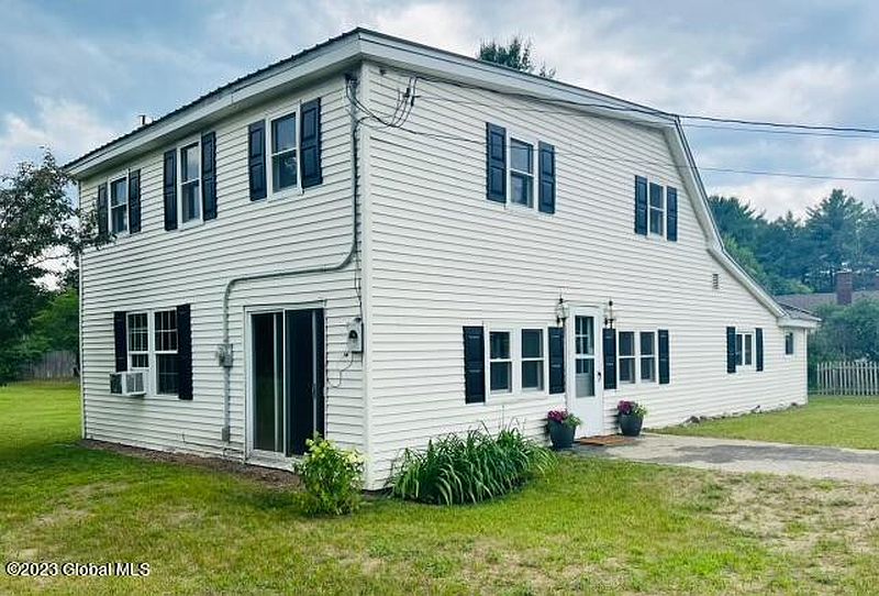 2nd image of 29 Scott Lane