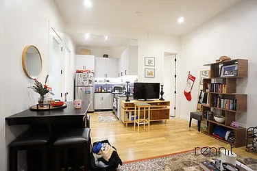 Rented by Rennit Inc.