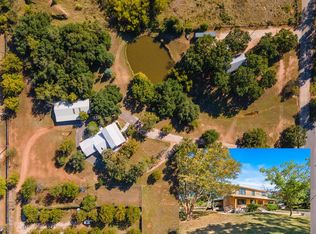 959 S Eagle St, Fredericksburg, TX 78624