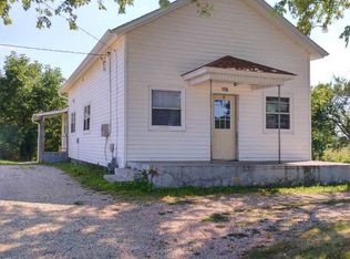 108 Airport Rd, Harvard, IL 60033