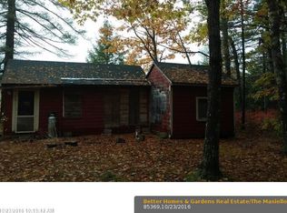 15 Rivershore Dr, Steep Falls, ME 04085