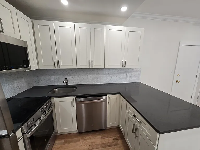 46 Brighton Ave #4 — Photo 4