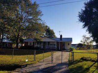 53 Shawn F Rd, Pembroke, NC 28372