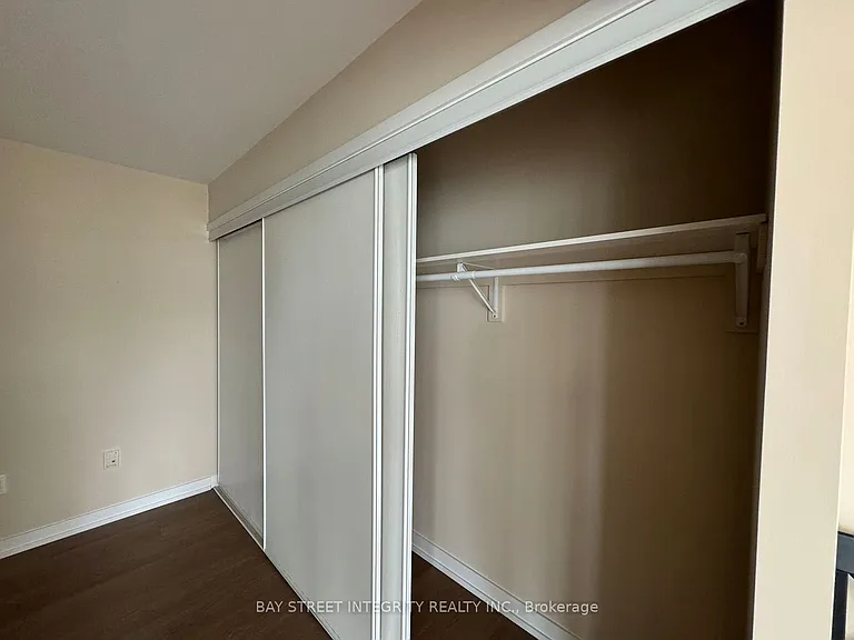 15 Brunel Ct #812 — Photo 10