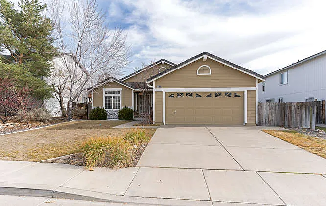 5395 E Brookdale Dr photo 1
