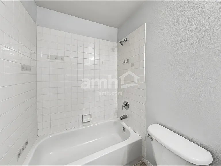 2034 Spiers Ave — Photo 17