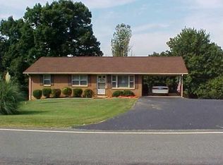 1105 Bonbrook Mill Rd, Rocky Mount, VA 24151